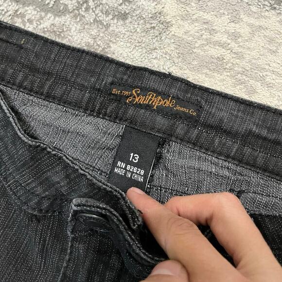 Southpole Y2K Bedazzled Bleach Splash Black Denim Capri Pants - Picture 4 of 4